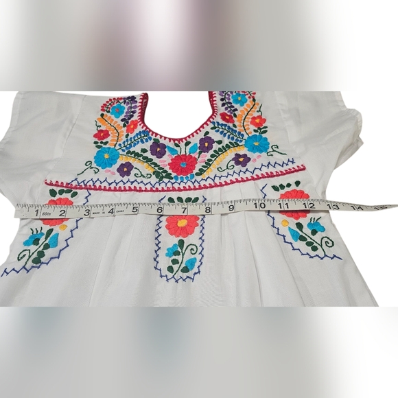 Mexican hand embroidered Girls Dress Size 6-8 - Picture 6 of 8